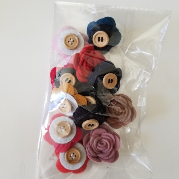 Floral Lapel Pin - Picture 3 of 5